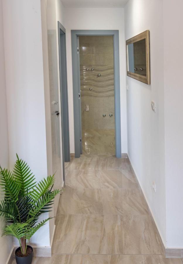 Apartmani Dalmacija ดราเก ภายนอก รูปภาพ